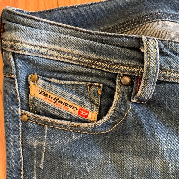 LOWKY LOVE. - Picture 2 of 8